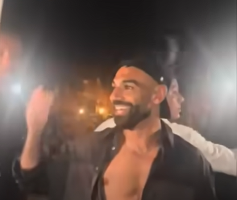 ليلة لا تُنسى لنجوم مصر.. صلاح يحتفل بإنجاز المونديال (صور) - صورة 1