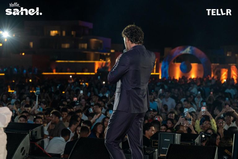 تامر حسني وأحمد سعد يحييان أولى حفلات «يلا ساحل» بعد إطلاق المبادرة رسميا - صورة 1
