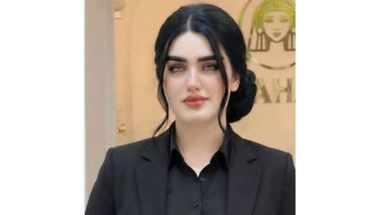 تفاصيل وقف محامية مصرية بسبب إطلالاتها بسبب إطلالتها.. تفاصيل أزمة محامية سوهاج في مصر - صورة 1