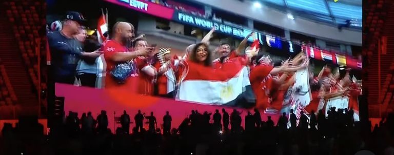 احتفالية 100 مليون شكرا تستقبل منتخب مصر «100 مليون شكرا».. اللقطات الأولى لاستقبال منتخب مصر في استاد القاهرة - صورة 3