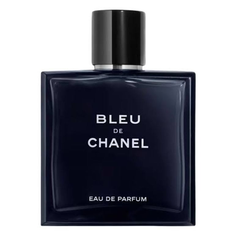 Bleu de Chanel Parfum أقوى العطور الرجالية التي تدوم أكثر من 12 ساعة - صورة 4