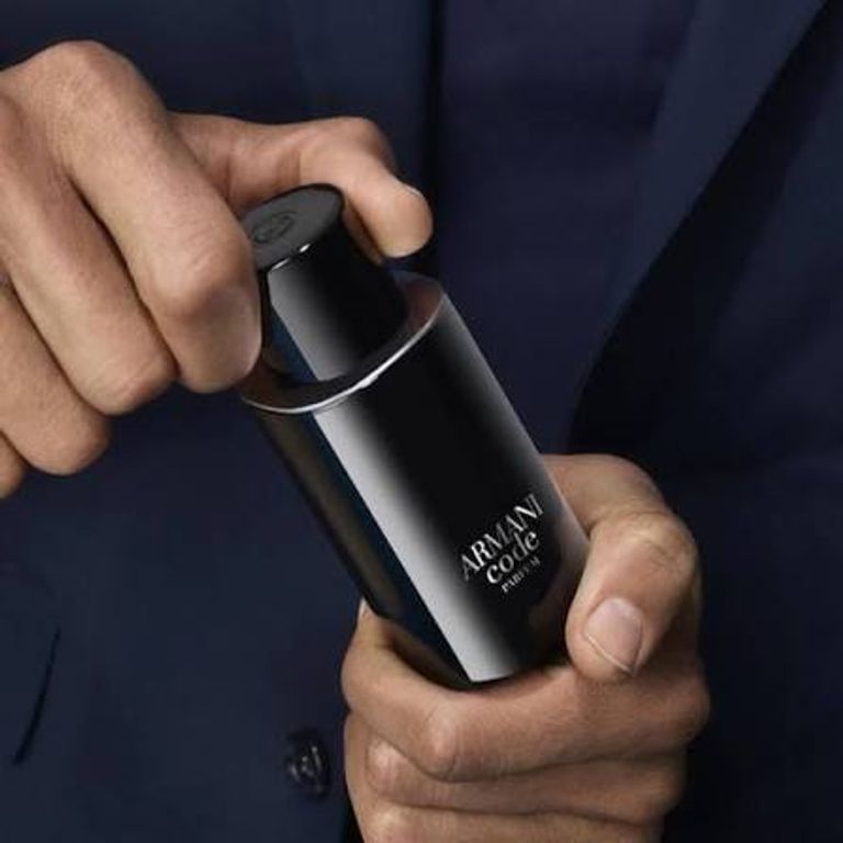 عطر Giorgio Armani Code Parfum أقوى العطور الرجالية التي تدوم أكثر من 12 ساعة - صورة 6