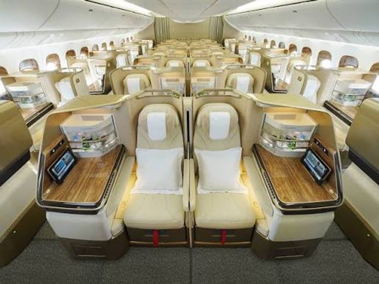طائرة boeing 777.. دليل شامل للمواصفات والأجيال وتجربة السفر - صورة 2