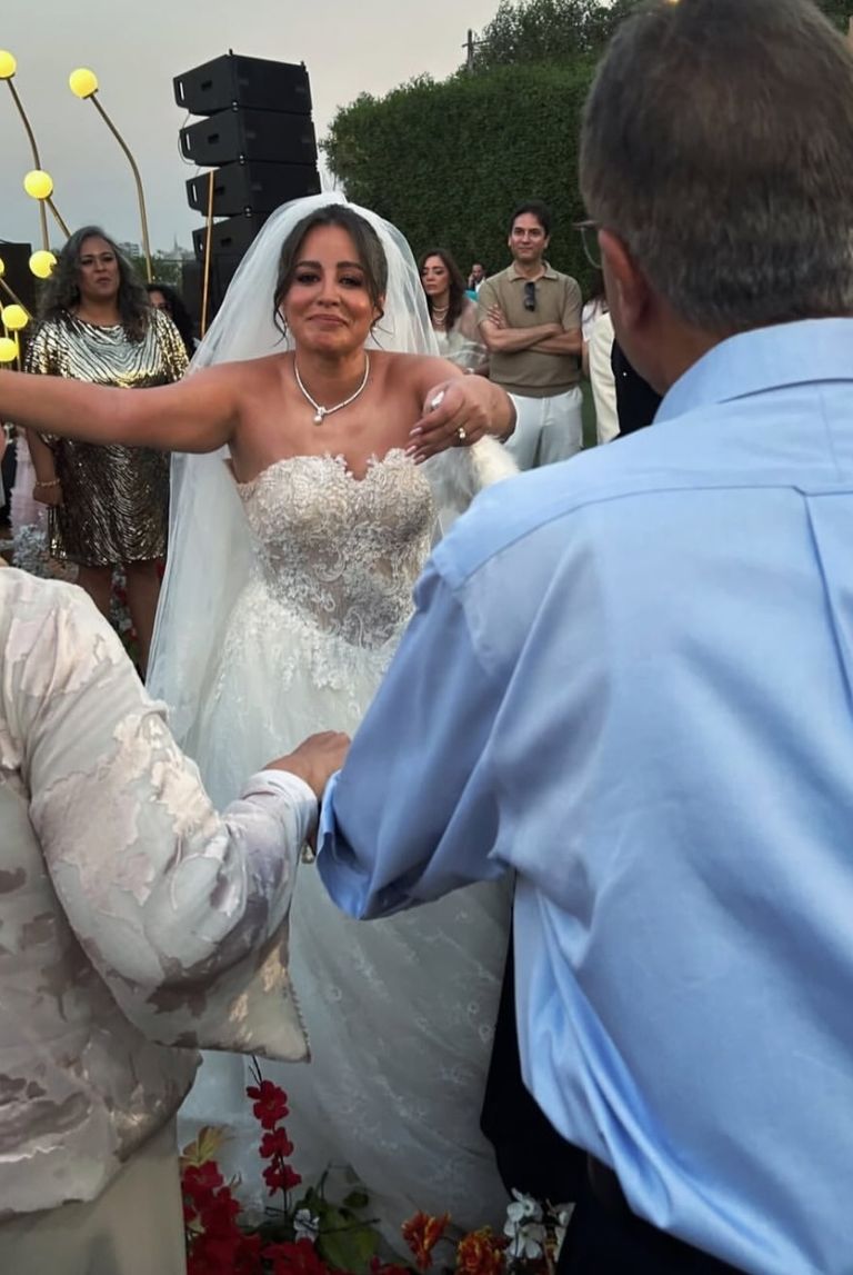 أول صور من حفل زواج الفنانة زهرة رامي - صورة 3