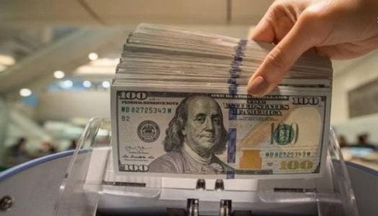 سعر الدولار في مصر يقفز 30 قرشا دفعة واحدة.. الجنيه يتراجع في البنك الأهلي سعر الدولار في مصر يقفز 57 قرشا دفعة واحدة.. تخطى 51 جنيها في البنك الأهلي - صورة 2