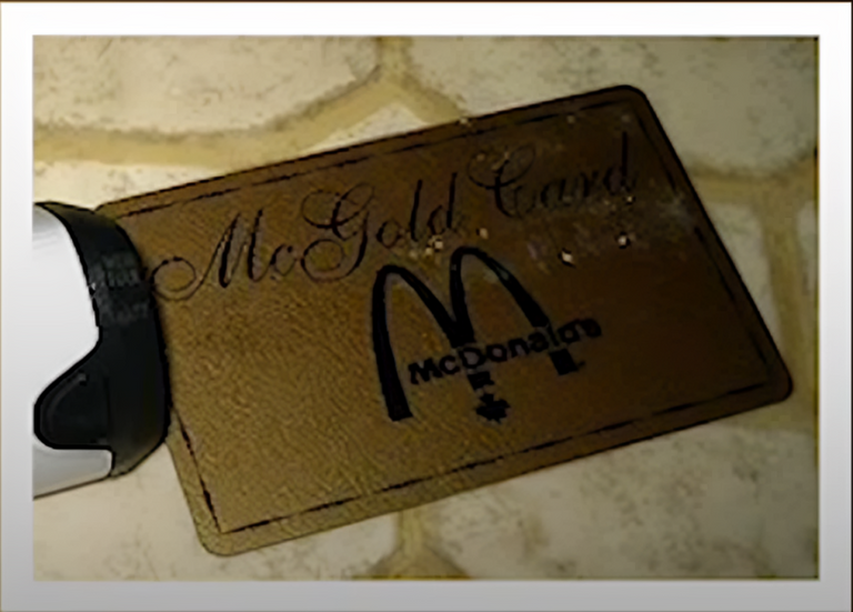 بطاقة McGold من ماكدونالدز وجبات مجانية مدى الحياة - صورة 1