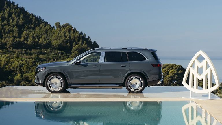 مرسيدس-مايباخ GLS 680 موديل 2027.. قوة V8 وفخامة عصرية في عالم SUV - صورة 2