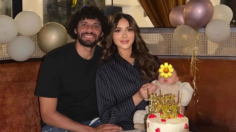 بسبب &laquo;عضة حصان وهرمونات حمل&raquo;.. حقيقة طلاق محمد النني من زوجته - صورة 2