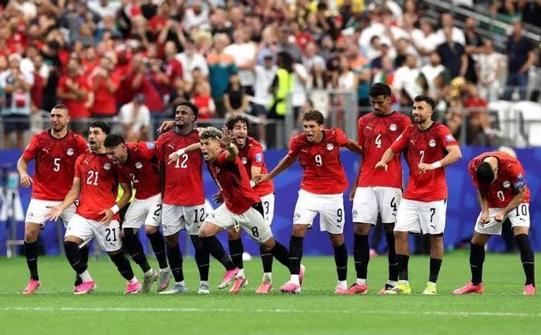 طاهر الخلج لـ&laquo;العين الرياضية&raquo;: مصر تعرضت لظلم تاريخي.. ومحرز بين الأفضل بالمونديال - صورة 2