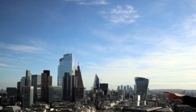 أزمة كبيرة تحاصر اقتصاد بريطانيا - رويترز