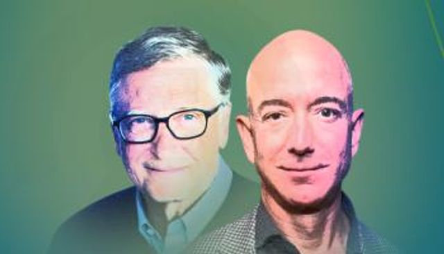 إنقاذ الحيوانات من حرائق غابات في شمال أثينا - رويترز