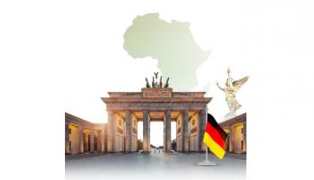 هل يسقط عرش فرنسا في أفريقيا؟