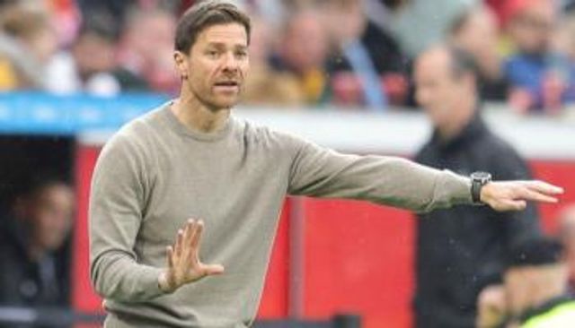 تشابي ألونسو مدرب باير ليفركوزن الألماني