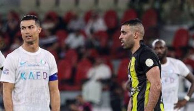 عبد الرزاق حمد الله وكريستيانو رونالدو