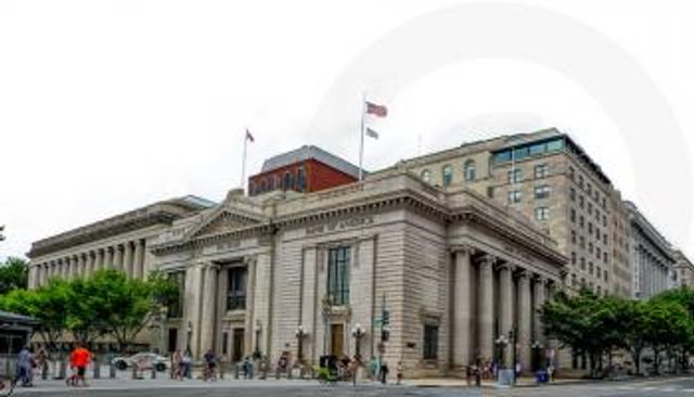 ديون أمريكا إلى طريق مجهول