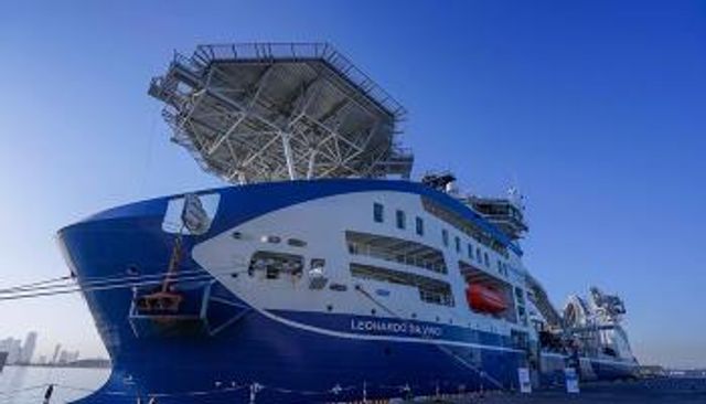 أكبر سفينة لمد كابلات الطاقة