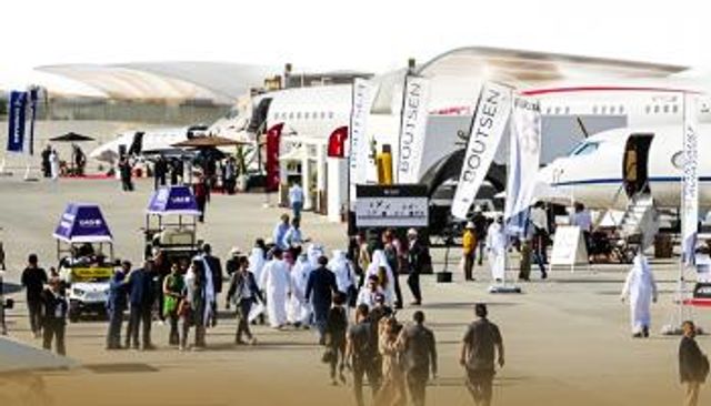 السفر الجوي