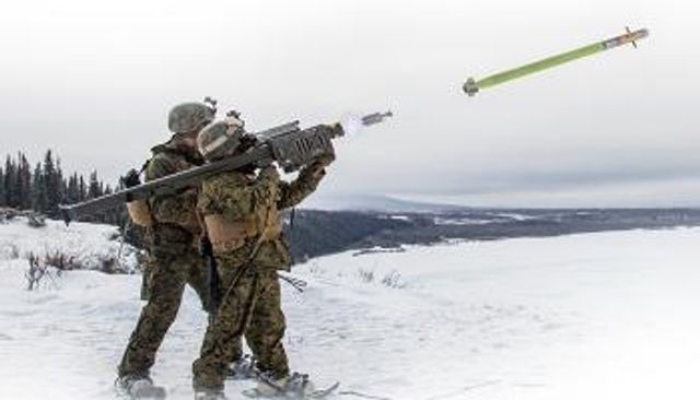 جندي أمريكي خلال التدريبات في ألاسكا