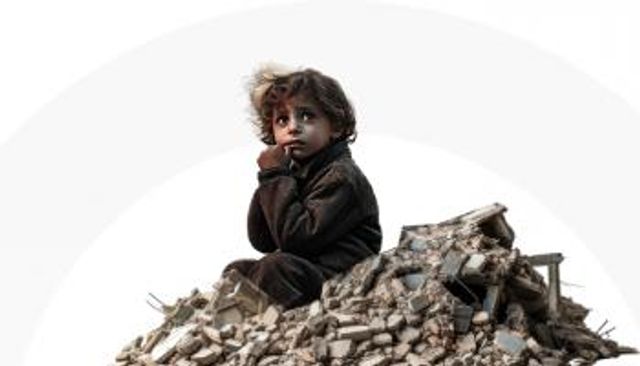 نازحون من غزة جراء القصف الإسرائيلي