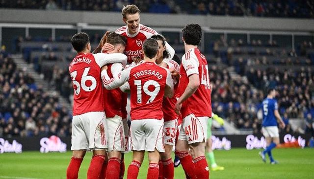 جاكوب ريس موغ خلال المقابلة