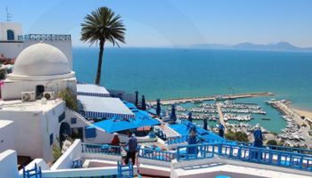 السياحة التونسية تحلق بأرقام قياسية في 2025