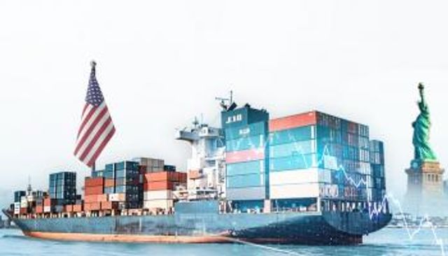 الرسوم الأمريكية الجديدة تدخل حيز التنفيذ