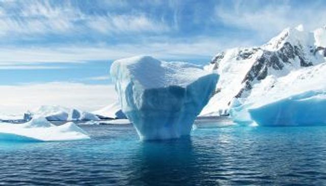 المحيطات تحترق بصمت