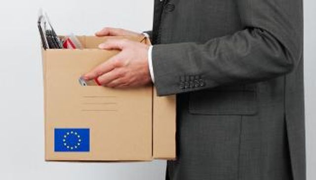 معدل البطالة ينخفض قليلا في منطقة اليورو