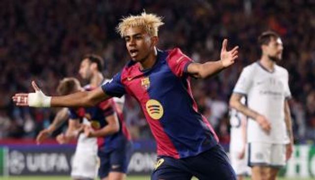 لامين يامال نجم برشلونة