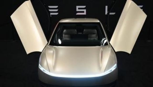 تسلا تطلق في تكساس خدمتها للأجرة الذاتية القيادة