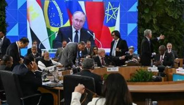 الرئيس الروسي فلاديمير بوتين خلال كلمته المتلفزة في قمة بريكس 2025 بالبرازيل
