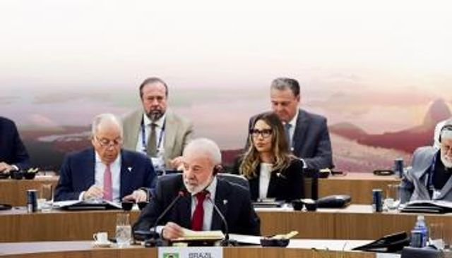 رئيس البرازيل لولا دا سيلفا خلال فعاليات قمة بريكس 2025
