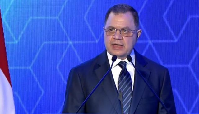 اللواء محمود توفيق وزير الداخلية المصري