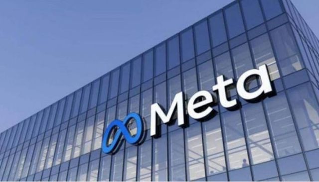 الشيخ عبدالله بن زايد آل نهيان يصل إلى الكويت