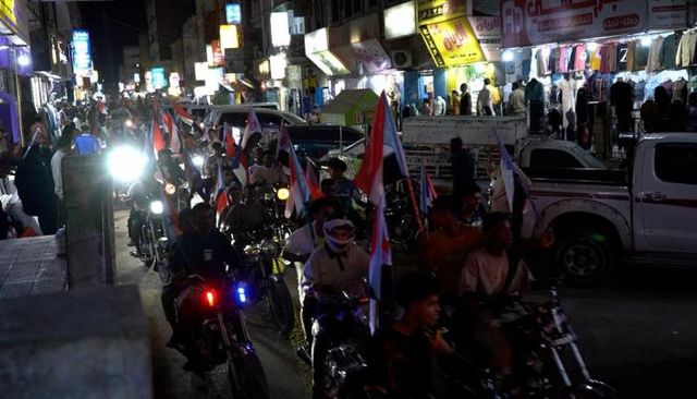 مسيرة ليلية في المكلا تأييدا للانتقالي الجنوبي