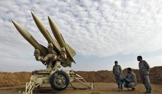 إيران تهتم بتطوير منظومتها الصاروخية وتقول أن المستقبل لها