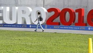 بطولة يورو 2016 تشهد منافسات قوية في اليوم الحادي عشر