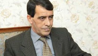 الجنرال الجزائري  المتقاعد حسين بن حديد