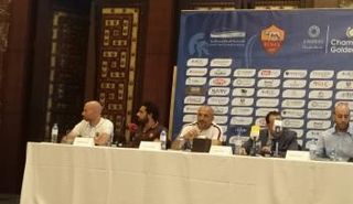 محمد صلاح خلال مشاركته في مؤتمر صحفي قبل مباراة روما والأهلي المصري