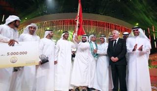 سيف بن سالم المنصوري الفائز بلقب 