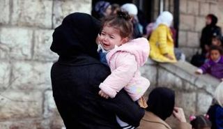 أصبحت هذه المناسبة تقليدًا سنويًّا على إثر مظاهرة عالمية سنة ١٩١١ لأكثر من مليون امرأة للمطالبة بحقوقهن