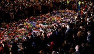 رافضون للهجمات الإرهابية ببروكسل أثناء تأبين ضحايا التفجيرات