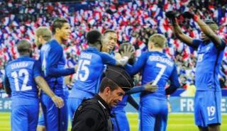 المنتخب الفرنسي يفوز على ضيفه الكاميروني 3-2 في المباراة الودية المثيرة التي جمعت بينهما بفرنسا