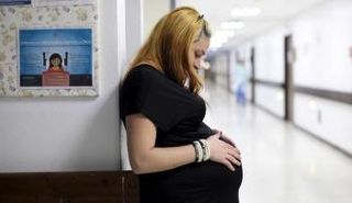 الفيروس يعرض الجنين لخطر الولادة بتشوه خلقي