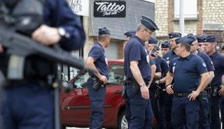 رجال شرطة فرنسيون