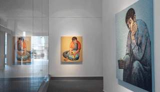 بنى إيزولي جسرًا بين أعمال لؤي كيالي الإنسانية وبين راهن الحال