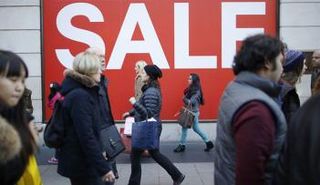 تراجع مبيعات التجزئة البريطانية بأعلى وتيرة في 6 أشهر