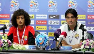 زلاتكو مع عموري خلال المؤتمر الصحفي