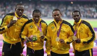 عدد من العدائيين بجامايكا