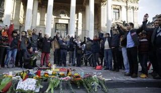 تأبين ضحايا تفجيرات بروكسل في بلجيكا - وكالة الأنباء الفرنسية